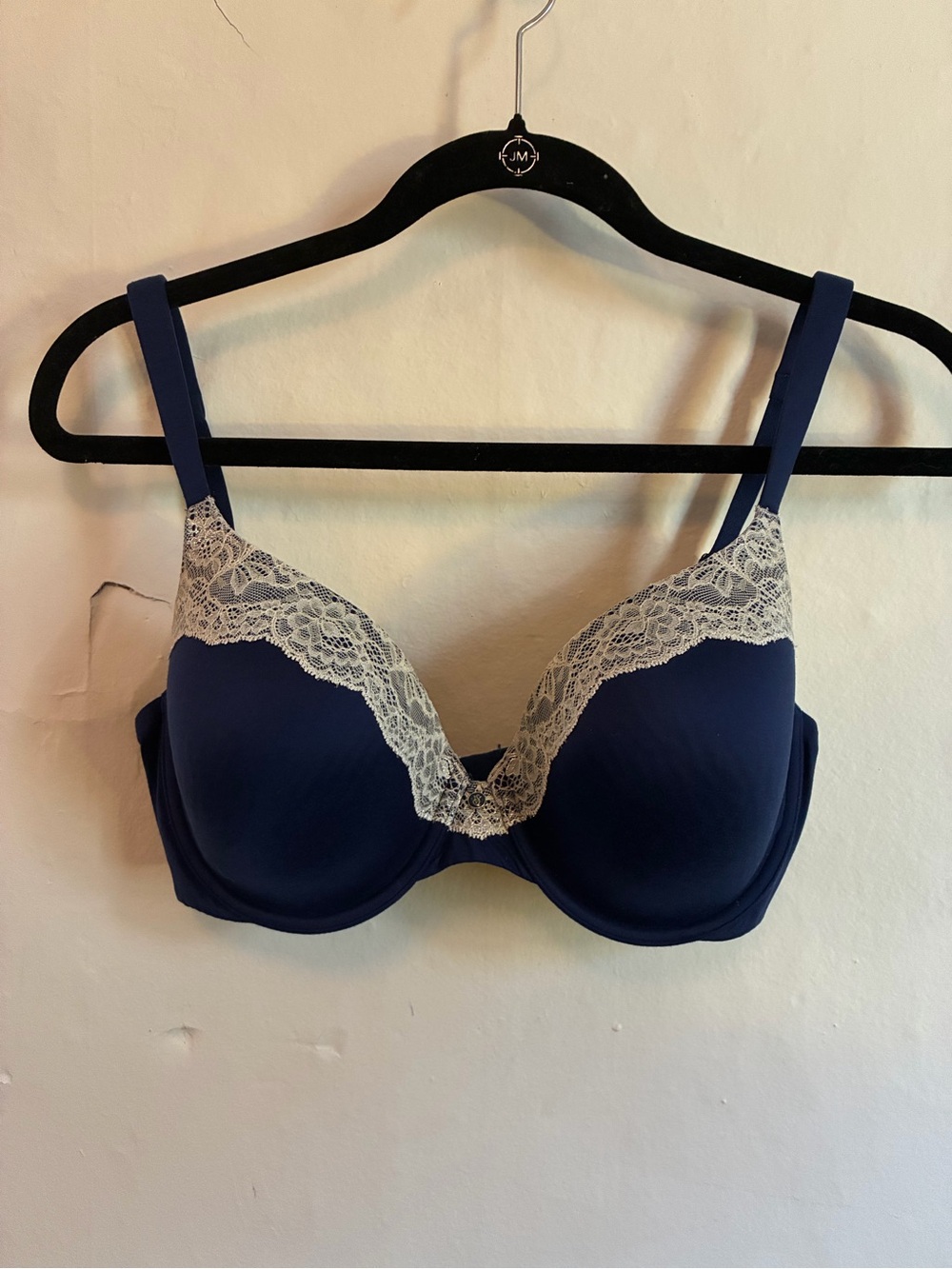 Victoria’s Secret lined perfect coverage navy blue bra